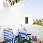 Amazing 2 Bedrooms By The Sea,