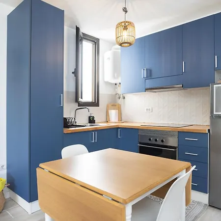 Amazing 2 Bedrooms By The Sea, Apartmán *