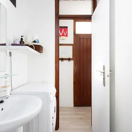 Amazing 2 Bedrooms By The Sea, Apartmán *