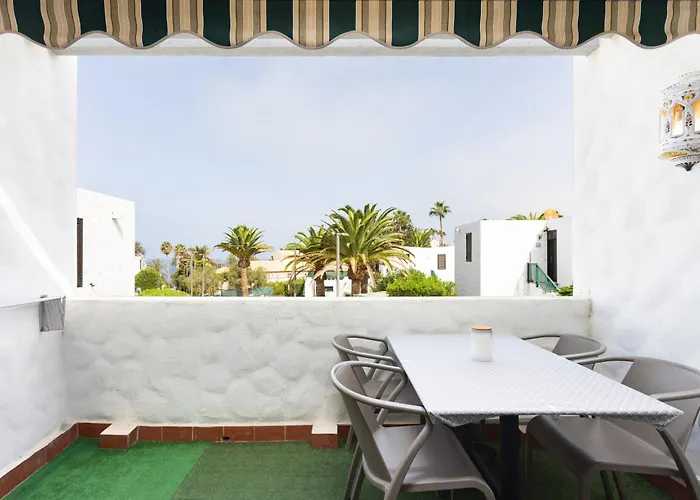 Amazing 2 Bedrooms By The Sea,