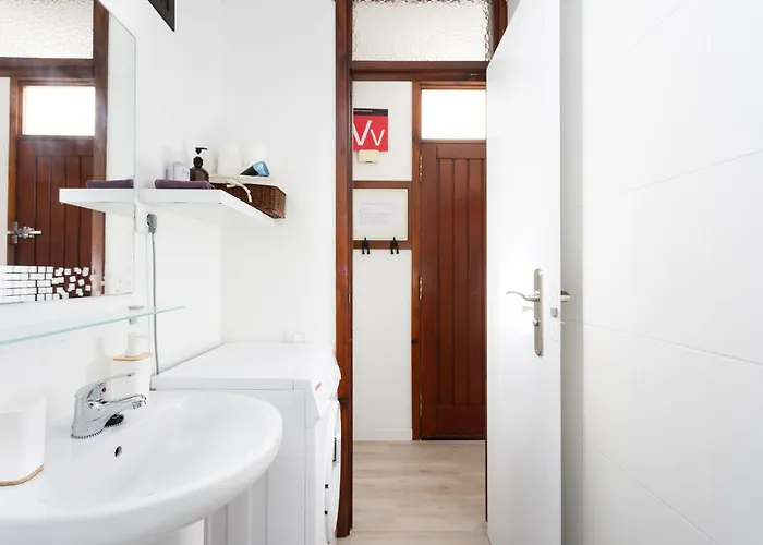 Amazing 2 Bedrooms By The Sea, Appartamento *